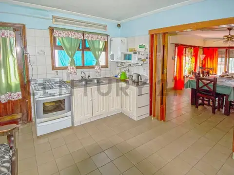 Casa 4 ambientes con 1 baño