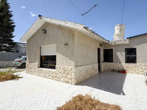 Dos casas en Bario Pueyrredón