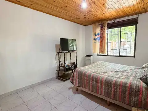 Casa 4 ambientes con 1 baño