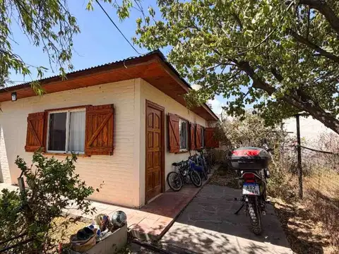 Dos casas en Bario Pueyrredón