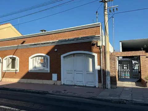 CASA EN VENTA – CENTRO DE CATAMARCA 