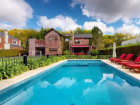 Casa en Venta en Grand Bell, Countries y Barrios Cerrados en la Plata