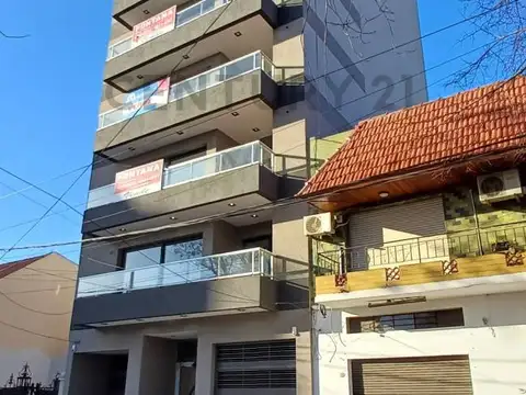 VENTA DE DEPARTAMENTO 4 AMBIENTES A ESTRENAR, CORONEL SEGUI 276, LANUS.