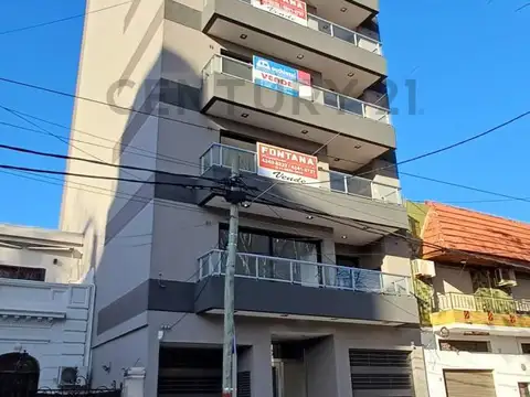 Coronel Segui 200, Piso 1