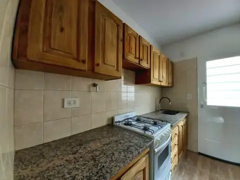 Departamento en Alquiler con 1 cocheras