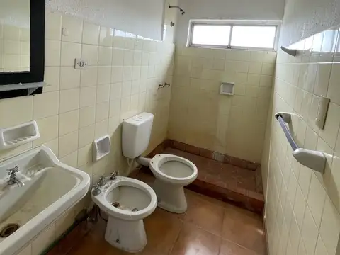 Departamento 4 ambientes con 1 baño
