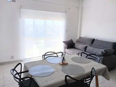 DEPARTAMENTO DE DOS AMB.  2 COCHERAS /BALCON AL CONTRAFRENTE