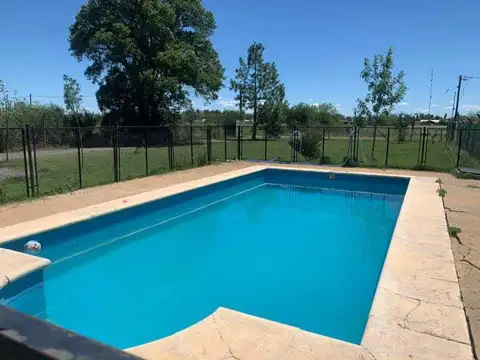 VENTA DE CASA QUINTA EN MERCEDES B