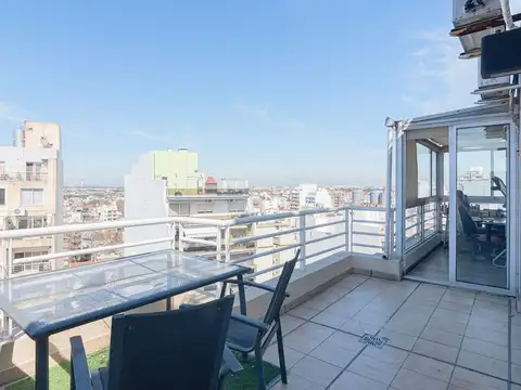 5 Ambientes con Balcón Terraza y Parrilla, Cochera