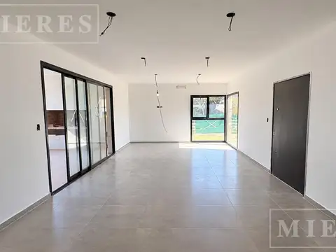Casa en Venta en Pilar del Este - Santa Emilia, USD 160.000