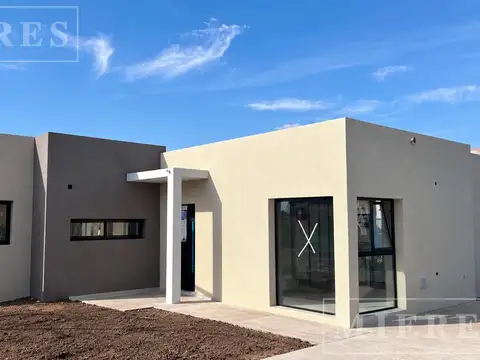 Casa en venta en Santa Emilia, Pilar del Este