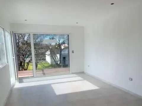 Departamento en Venta en Las Avenidas, USD 115.000