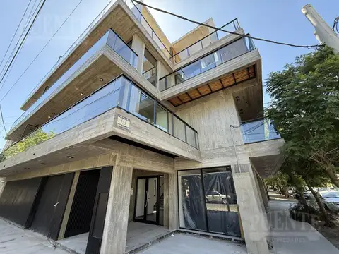 FINANCIADO! Local en Ochava con cochera