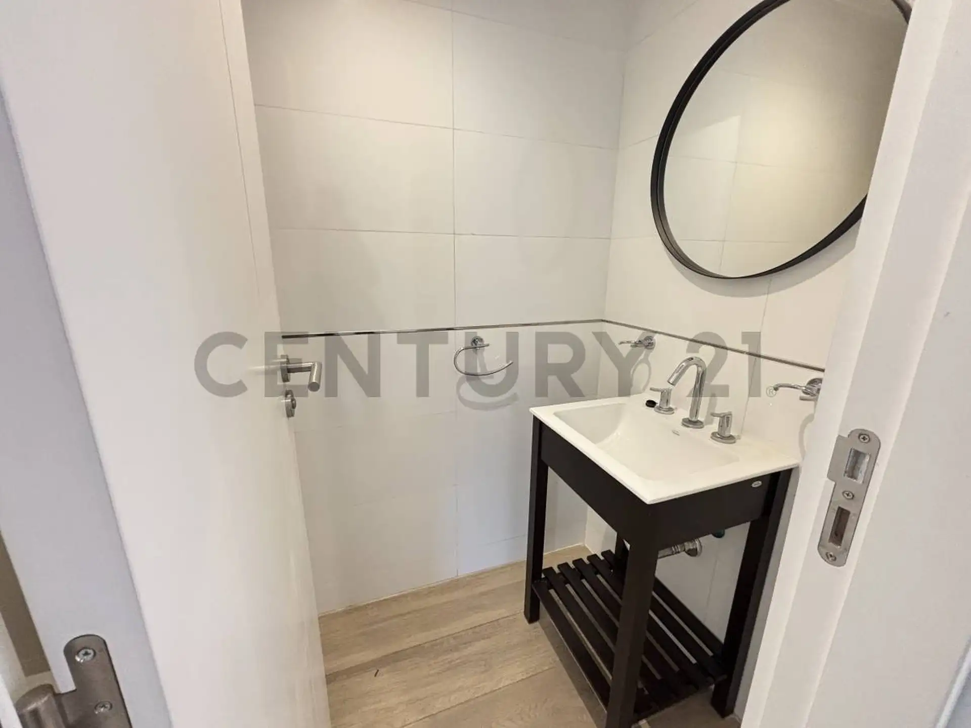 Departamento 2 ambientes 57m² con balcón y vista al mar — Noveccento Moreno