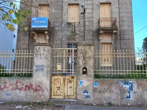 Venta de Casa 7 DORMITORIOS O MAS, La Plata