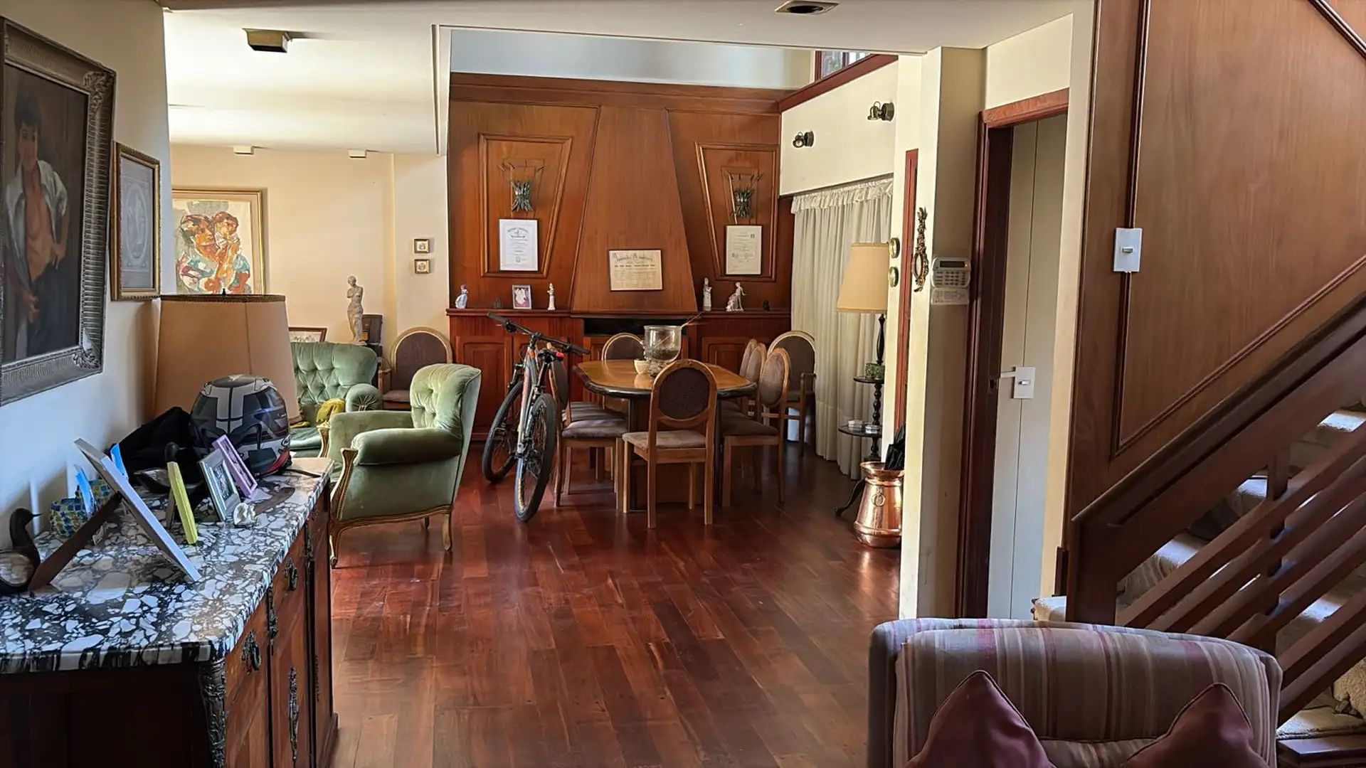 Casa 5 amb, 450m² en Punta Mogotes con cochera y quincho