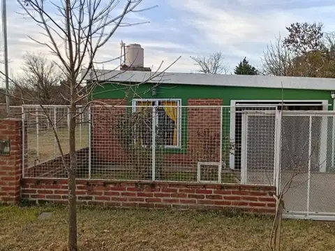 VENTA CASA 2 DORMITORIOS ANISACATE LOS TALAS