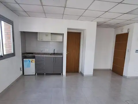 Oficina en Alquiler con 1 cochera