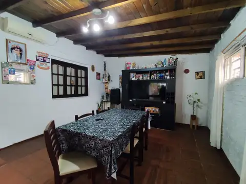 Venta Casa 3 Amb con Garage Doble y Patio Interno