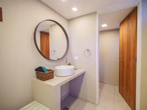 Casa en alquiler en Country Club Los Cerrillos - 6 ambientes