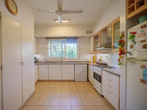 Casa en Alquiler de 4 dormitorios