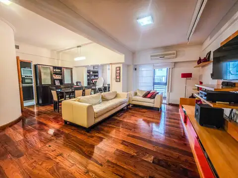 VENTA - Departamento de 3 dorm + patio + cochera, Martin - Rosario