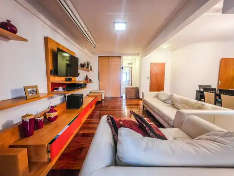 Departamento en Venta de 6 ambientes