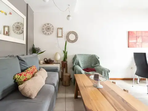 Depto Tipo Casa en Alquiler de 2 dormitorios