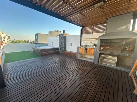 DEPARTAMENTO CON QUINCHO CON PARRILLA Y YACUZZI EN TERRAZA PROPIA - COCHERA - HAEDO - EN ALQUILER