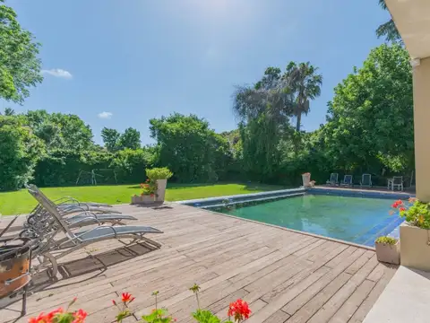 Casa venta San Isidro-7 amb.-Pileta-Jardin-633 M2