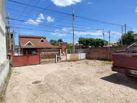 SAN CAYETANO 1643. Entre Mitre y Huergo