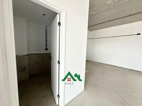 Locales en venta en Claros del Bosque con cocheras