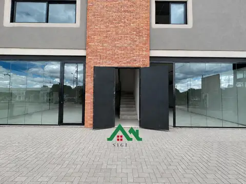 Local en Venta en Claros del Bosque, USD 125.000