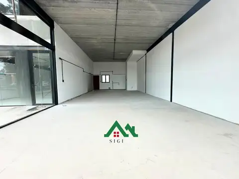 Local en Venta en Claros del Bosque, USD 125.000