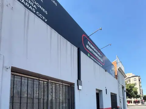 LOCAL COMERCIAL EN LOTE PROPIO