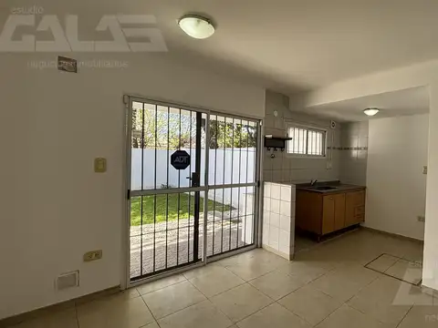 Depto Tipo Casa en Venta al Sureste