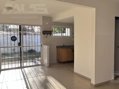 Depto Tipo Casa en Venta 15 años