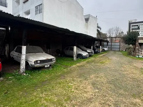 Cochera en Alquiler de 20  mts largo x 20  mts ancho