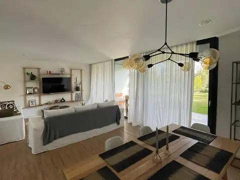 DORMIS EN VENTA, EN BS AS VILLAGE