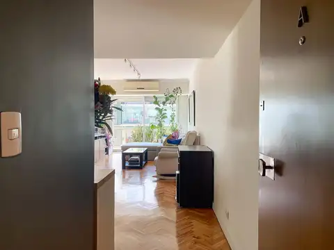 Avenida General Las Heras  al 2100