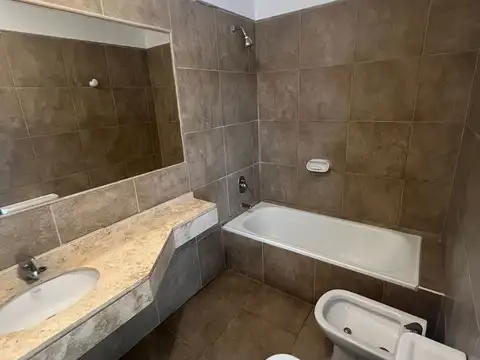 Departamento en Venta con 3 cocheras
