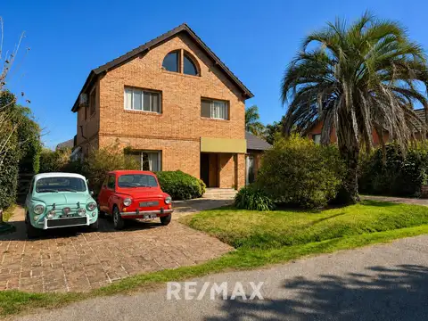 VENTA CASA LA DELFINA PILAR CENTRAL 4 HABITACIONES