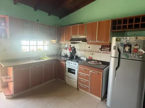 Casa en venta en Castelar - Zona residencial