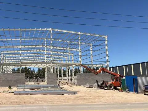 Ezeiza Parque Industrial VENTA 3200 mts cub totales