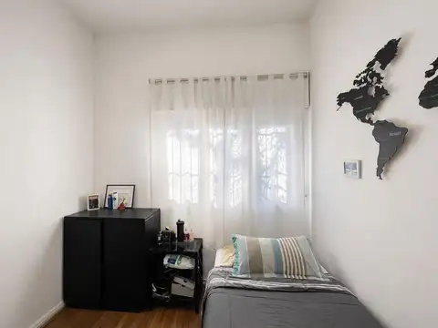 Venta de casa 7 ambientes.