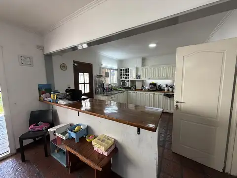 Casa en Alquiler en Bella Vista, USD 1.800