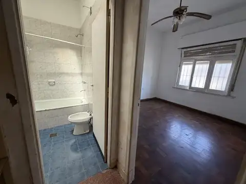 Depto Tipo Casa 2 ambientes con 1 baño