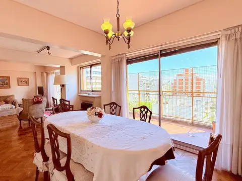 Venta departamento 4 ambientes dependencia balcones cochera Belgrano