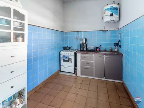 Casa 2 ambientes con 1 baño