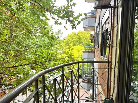 DEPARTAMENTO 2 AMBIENTES AL FRENTE CON BALCON